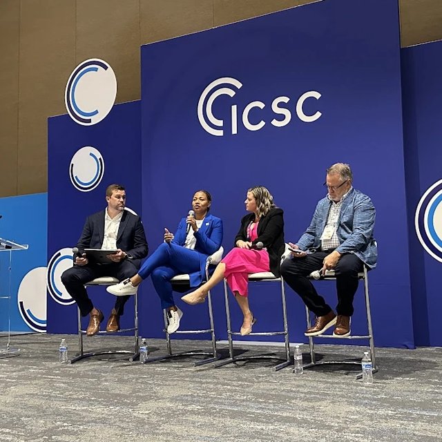 EV charging panel on the ICSC stage at ICSC@WESTERN 2025